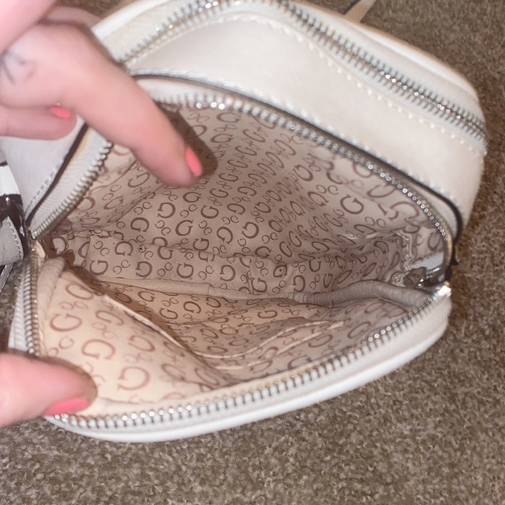 Red|White Guess Mini Satchel - Picture 3 of 4